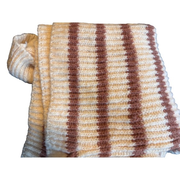 Sadie & Sage Striped Camel Ivory Sweater Size Medium - Picture 8 of 9